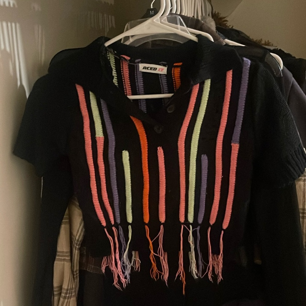 Color block sweater crop shirt
